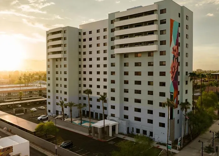 Astral Desert Retreats Mesa