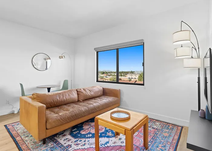 Astral Desert Retreats * Mesa